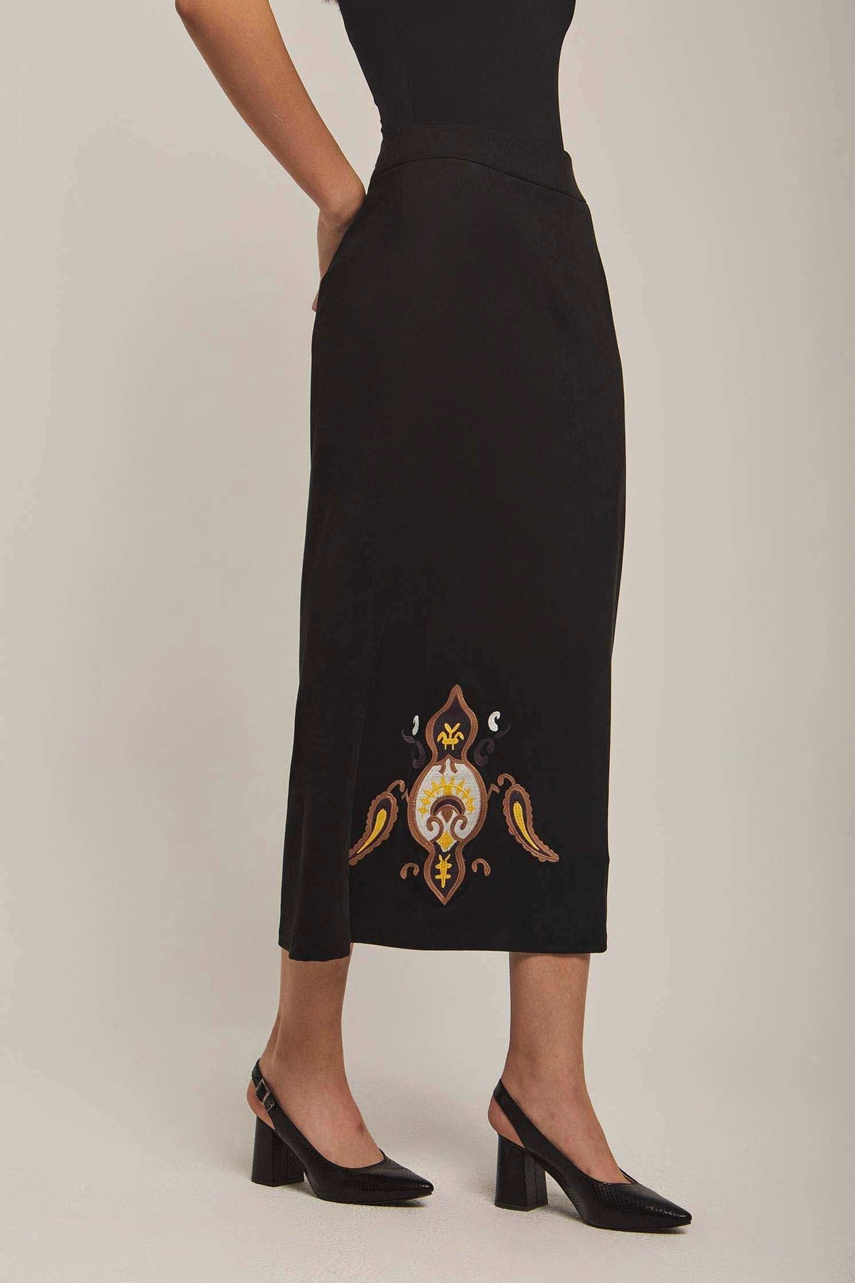 Women Regular Fit Skirt - Black
