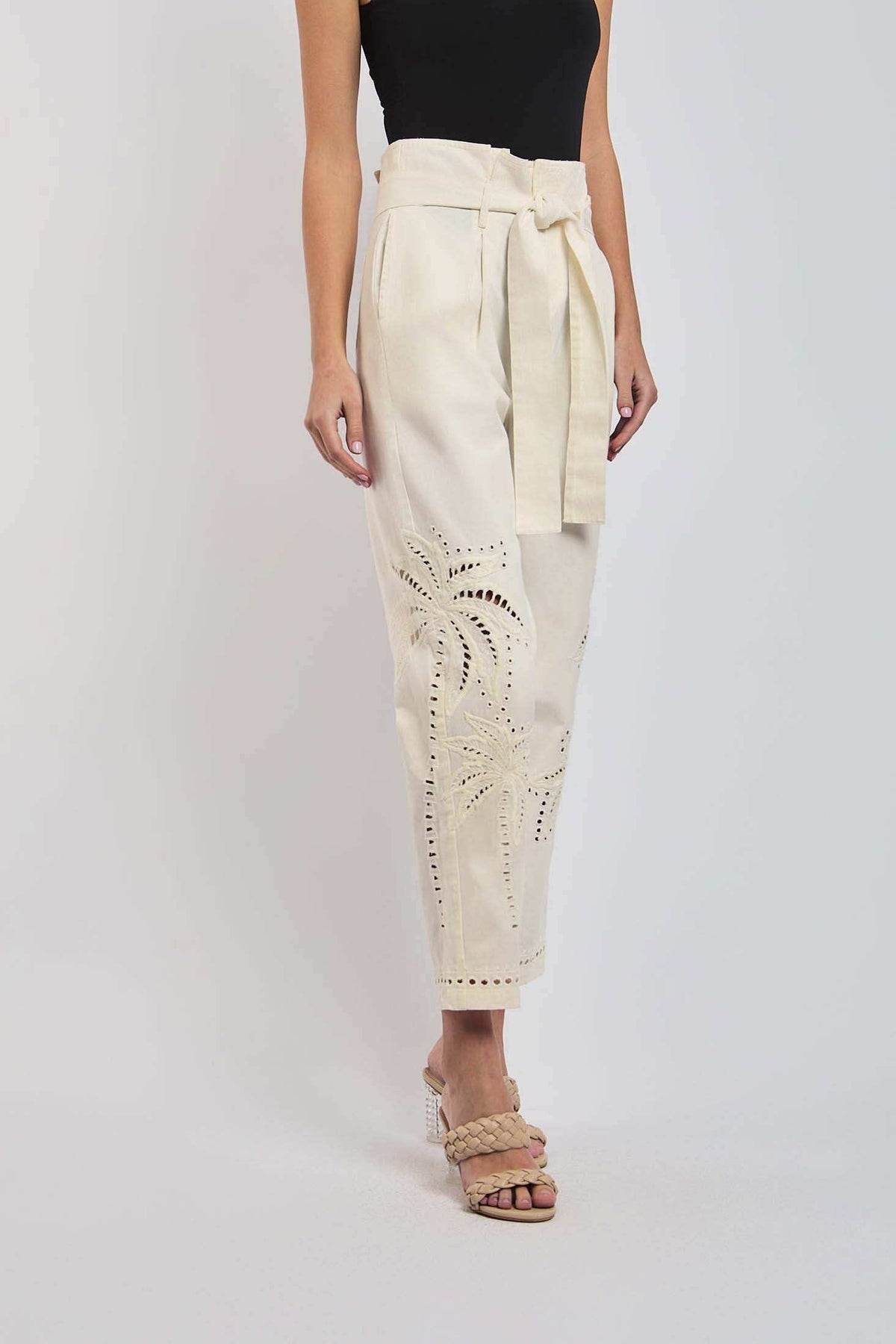 Women Regular Fit Pant - Off White