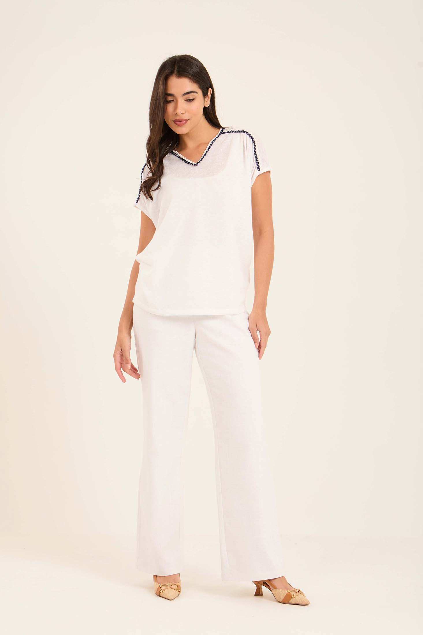 Lightweight Short Sleeves Tee with Stitched Robe