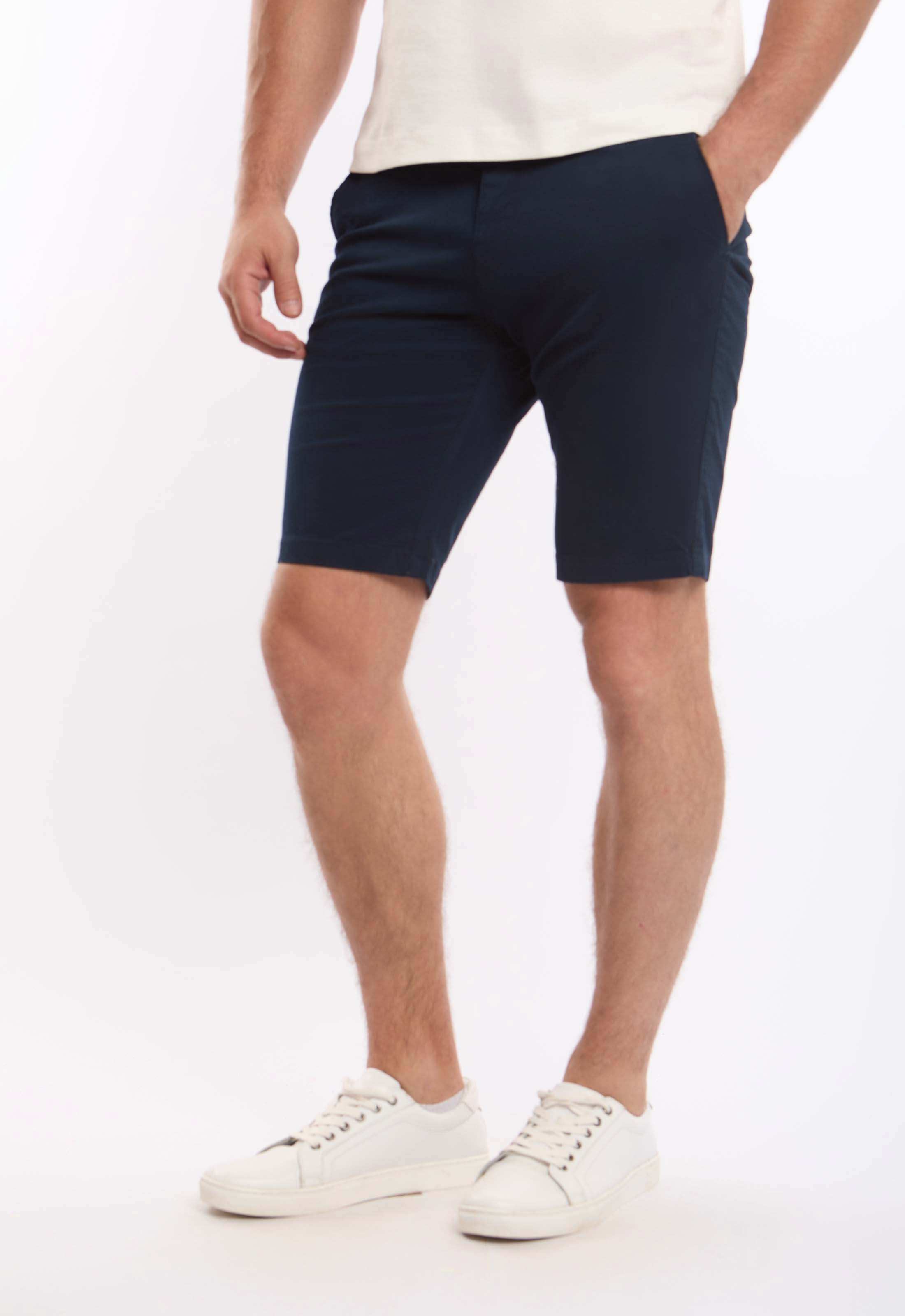 Comfy Solid Slim Fit Shorts
