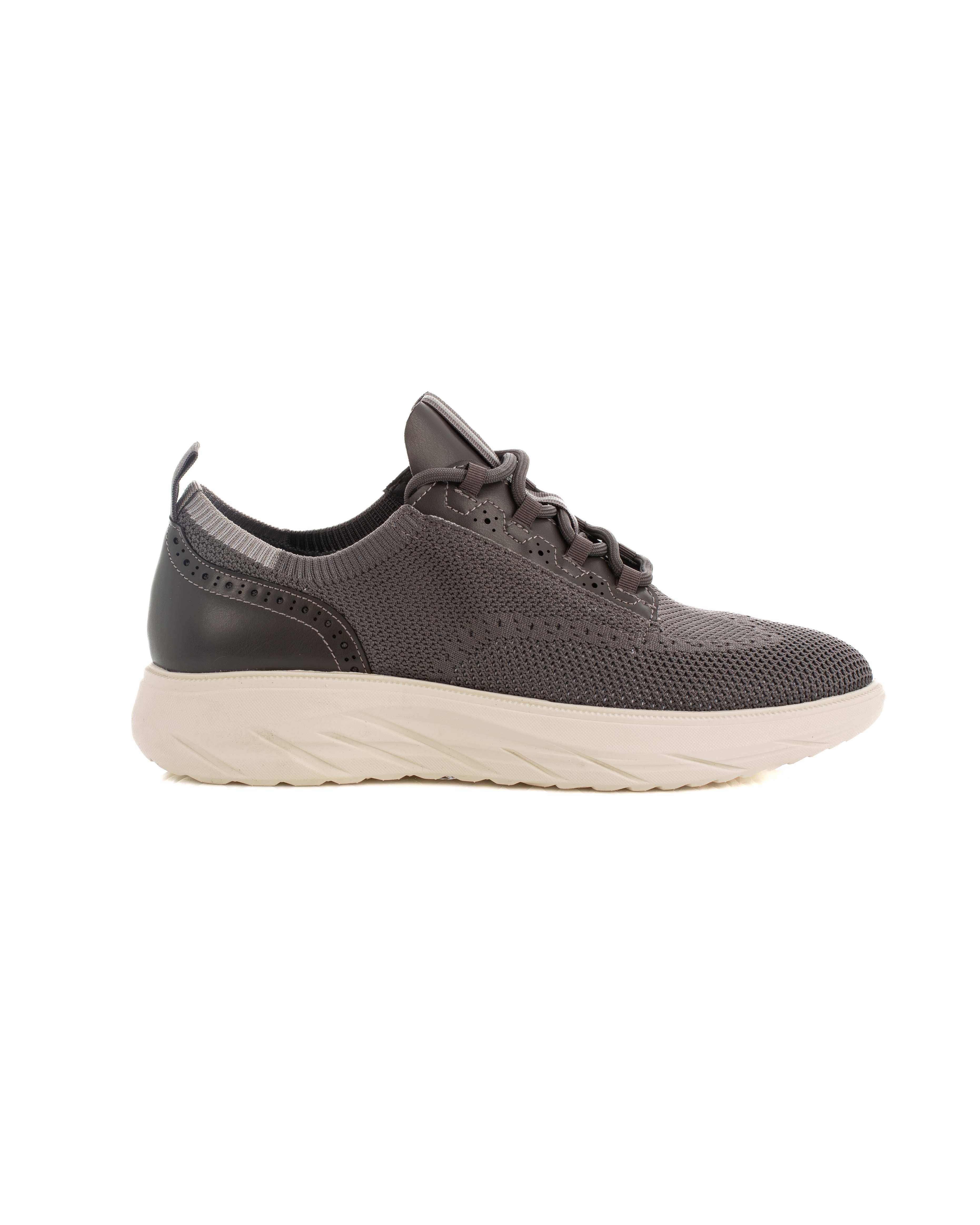 Comfy Lace-Up Knitted Sneakers