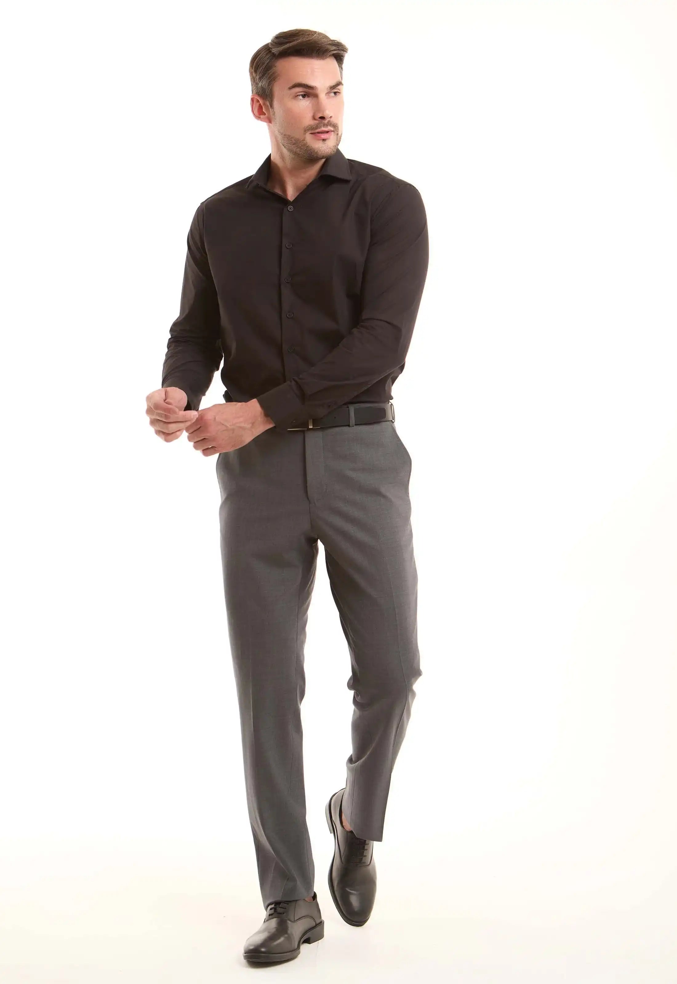 Solid Long Sleeves Buttoned Shirt