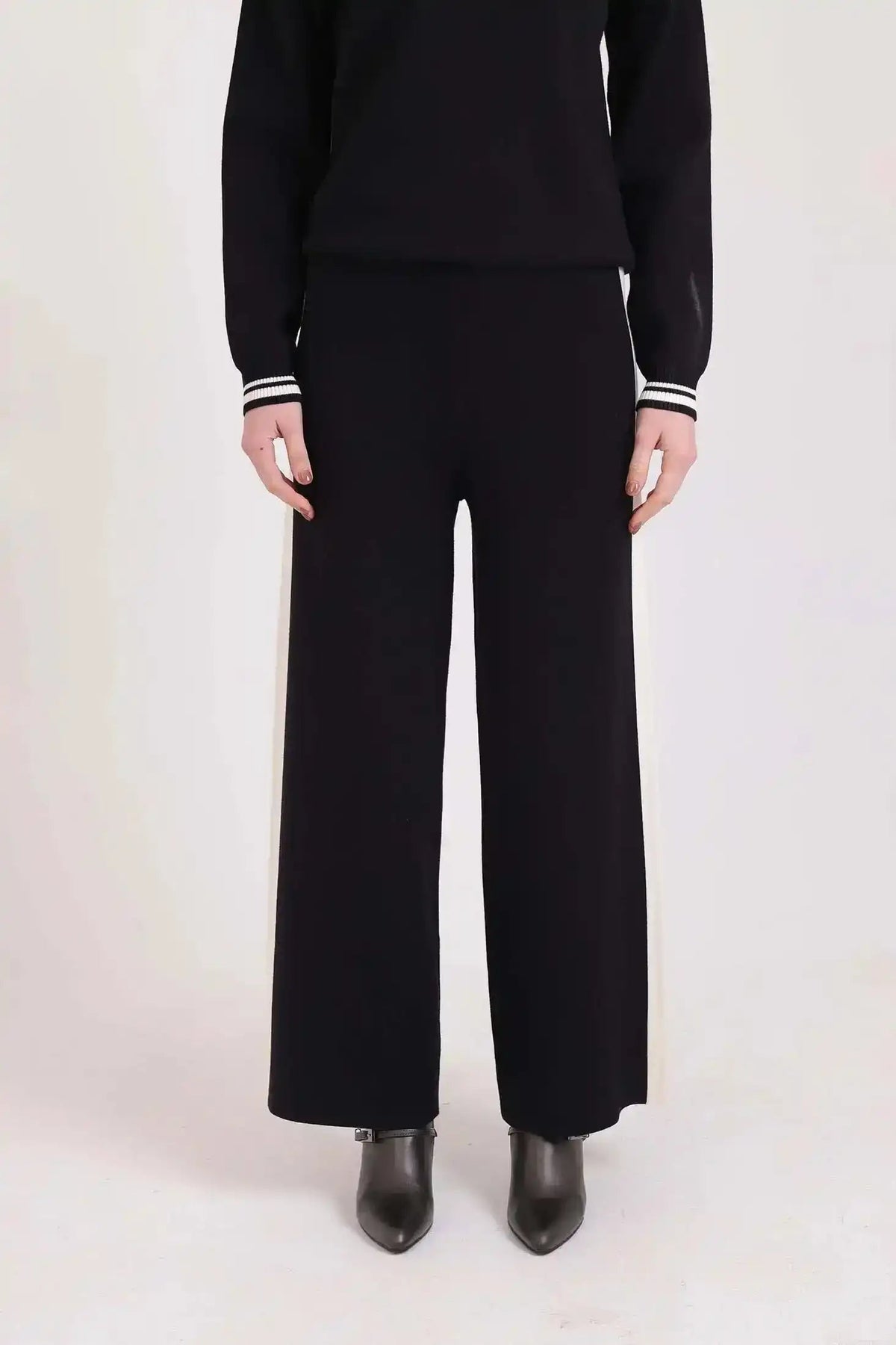 Slip On Comfy Solid Pants