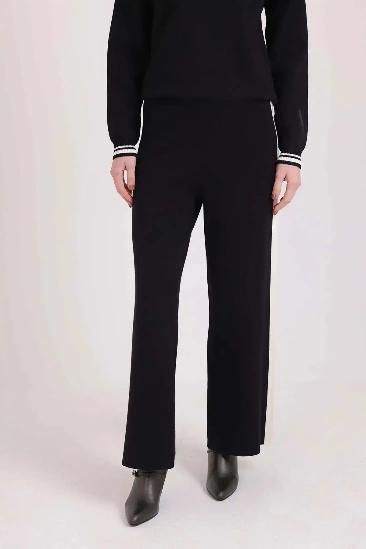 Slip On Comfy Solid Pants