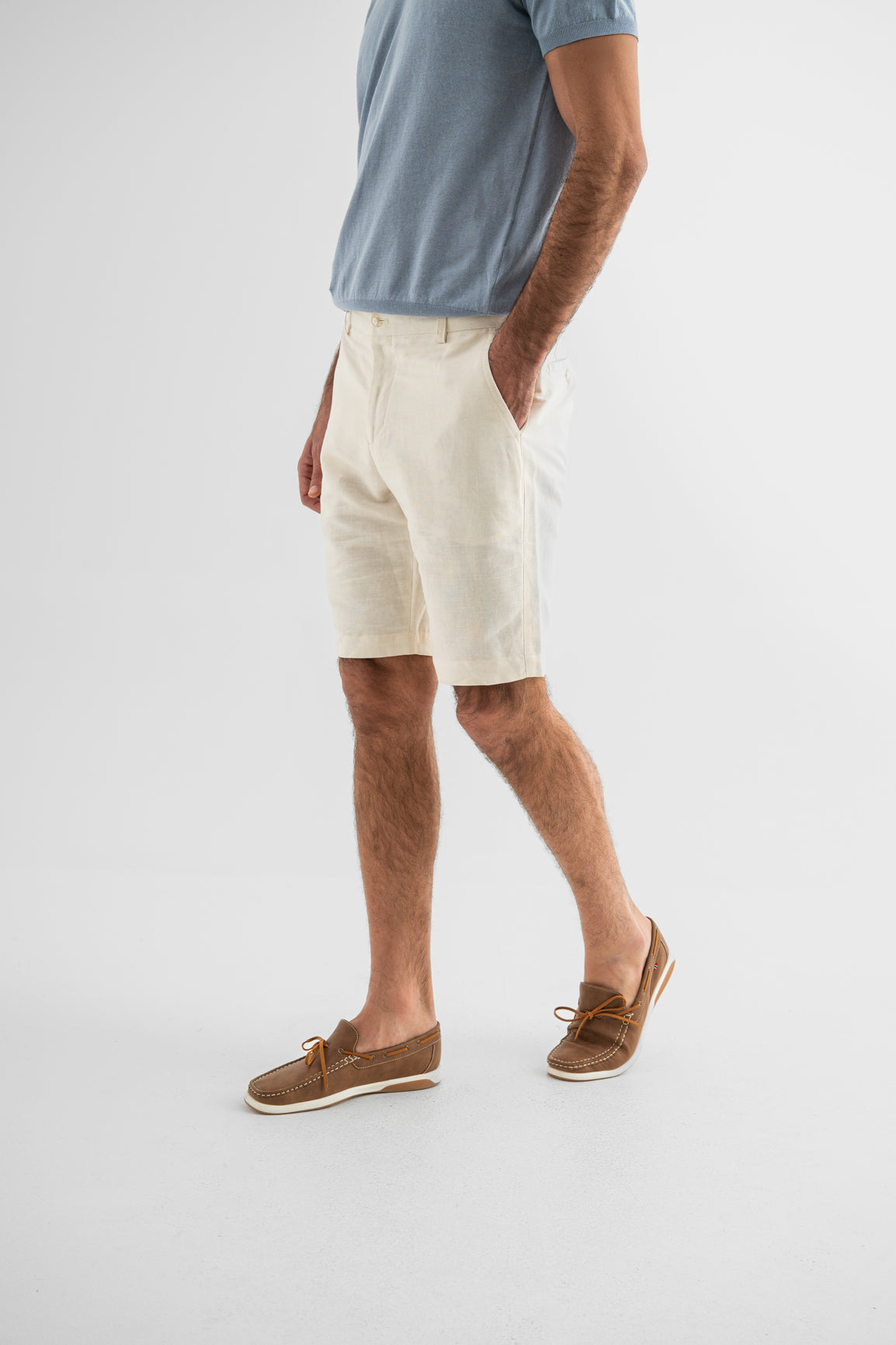 Elegant Linen Shorts with Side Pockets