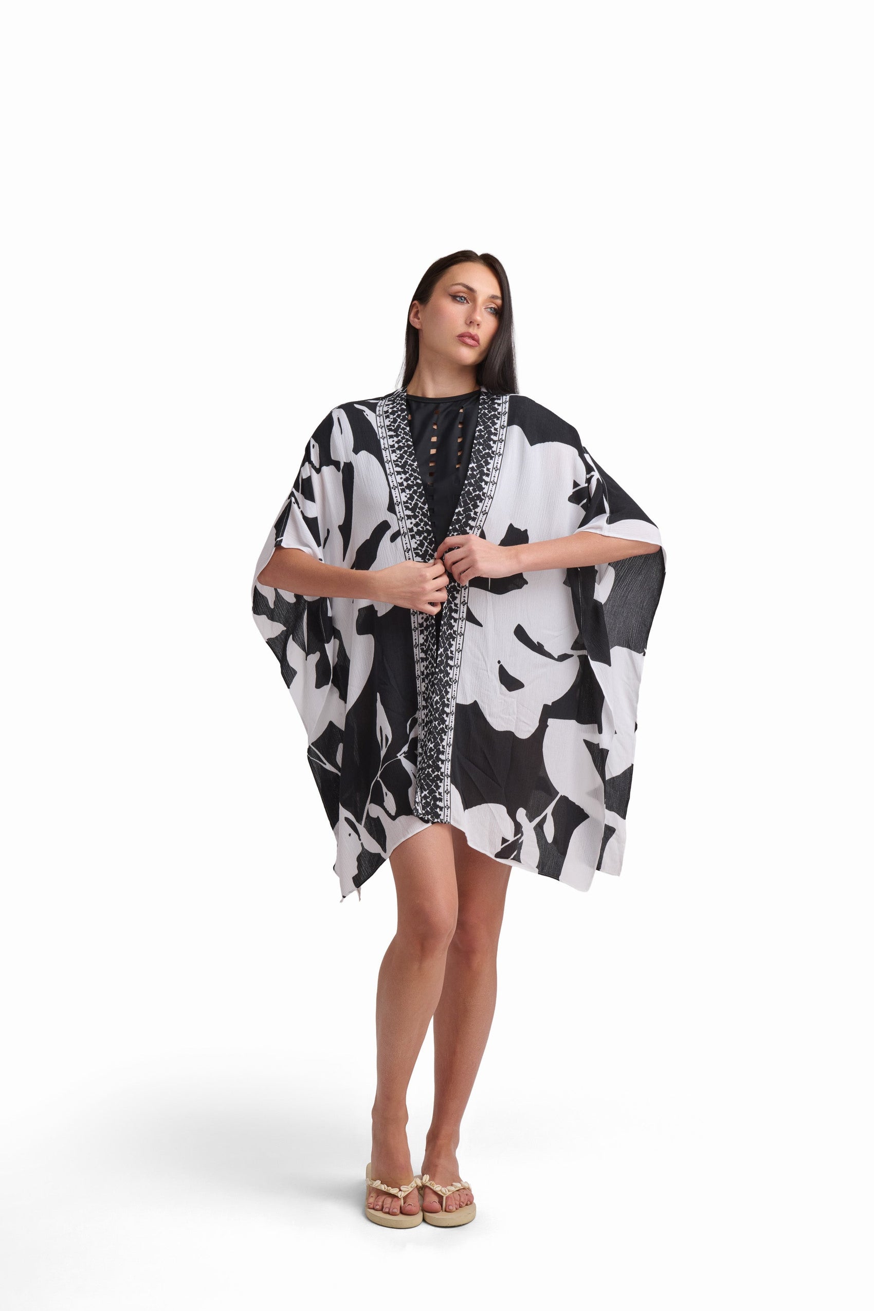 Black and White Printed Beach Kimono