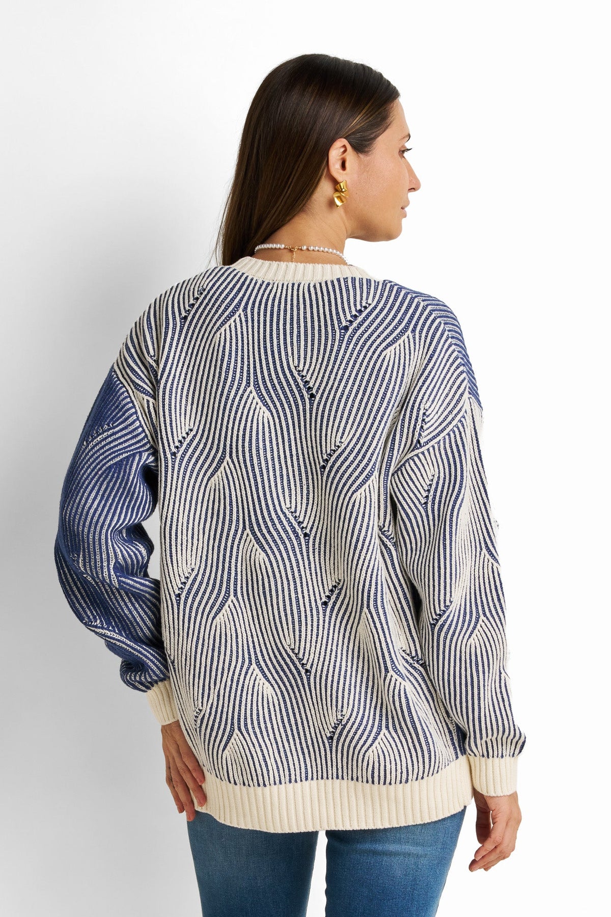 Loose-Fit V-Neck Cardigan